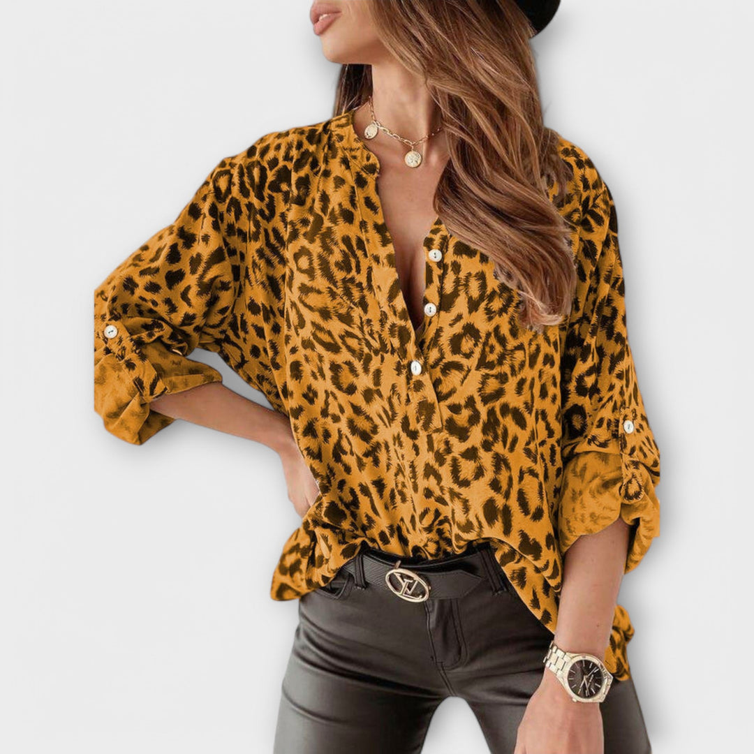 Sara - Blusa Moderna con Patrón de Leopardo